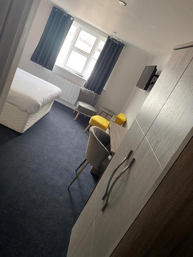 Beaufort Park Hotel Mold Eksteriør billede