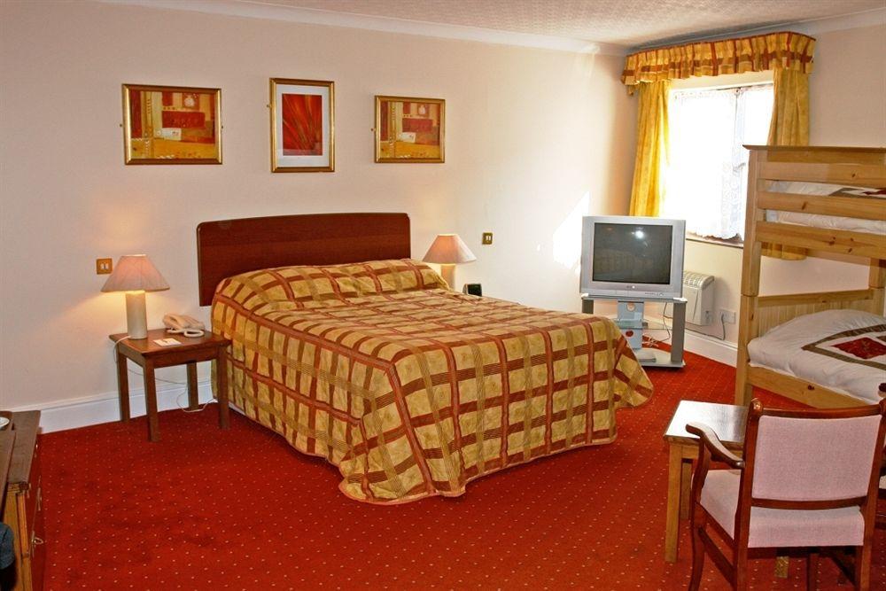 Beaufort Park Hotel Mold Eksteriør billede