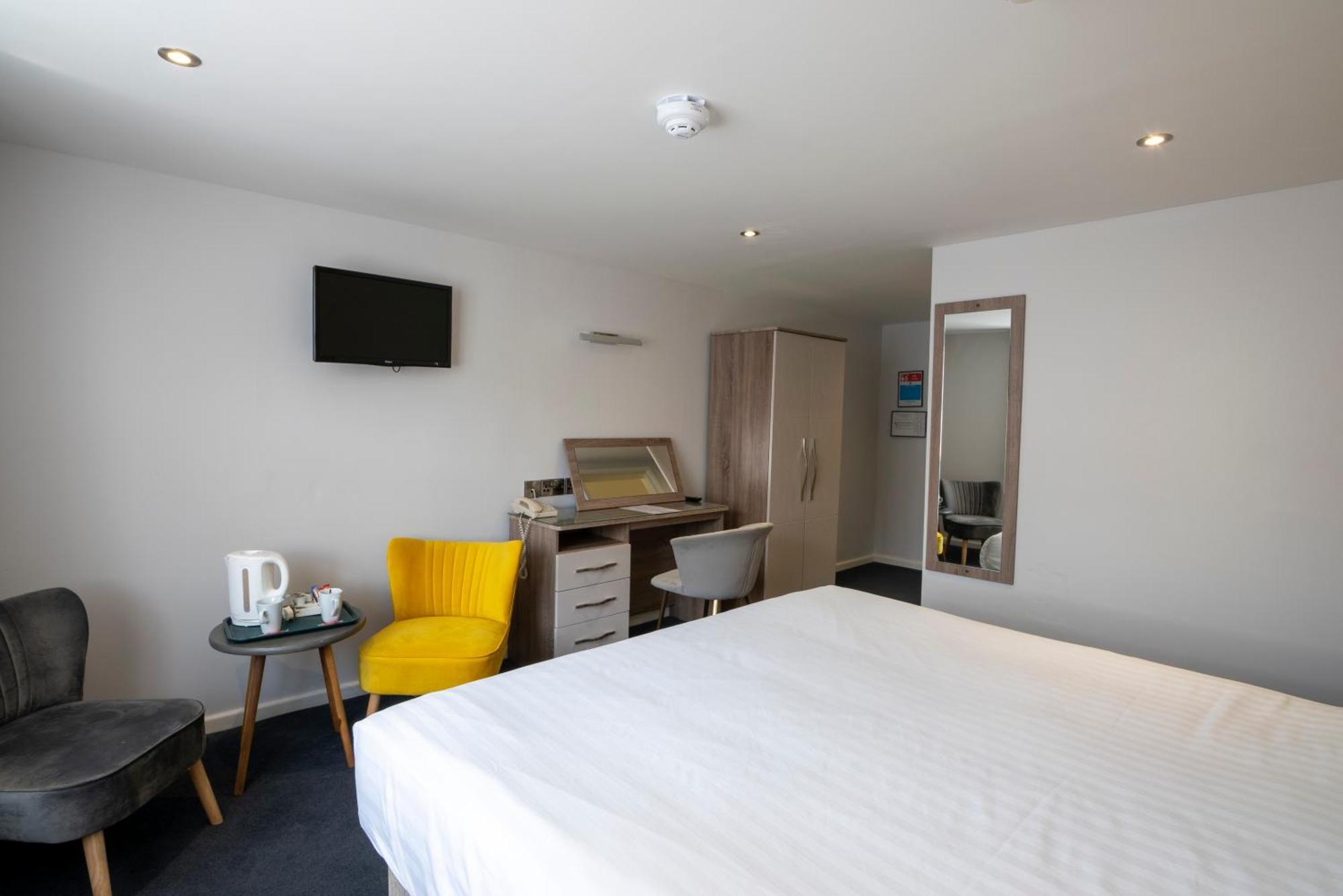 Beaufort Park Hotel Mold Eksteriør billede