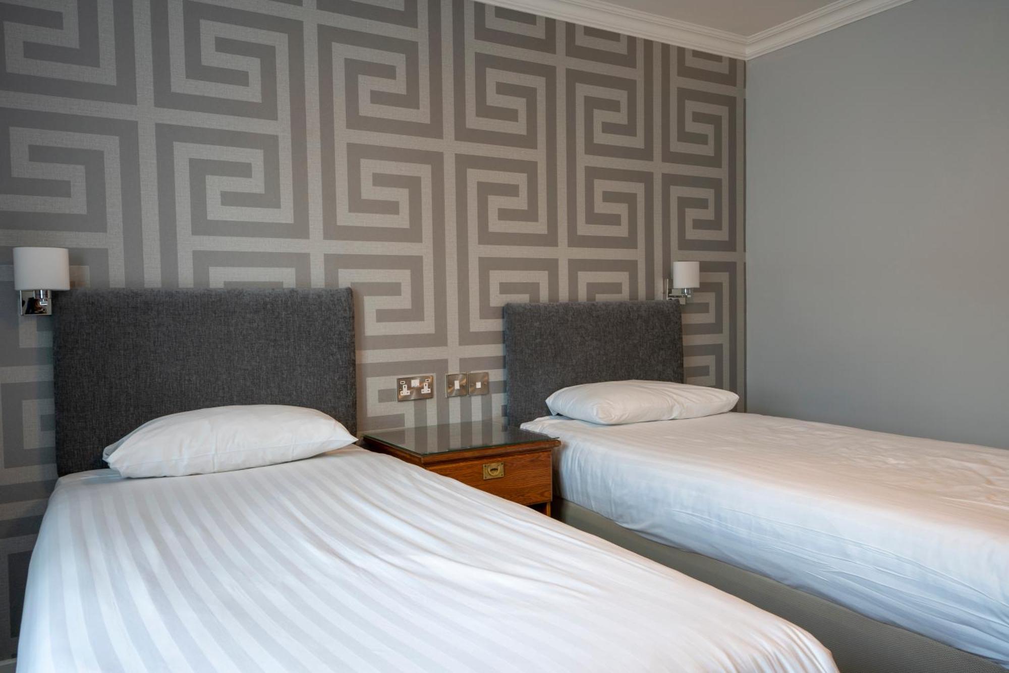 Beaufort Park Hotel Mold Eksteriør billede