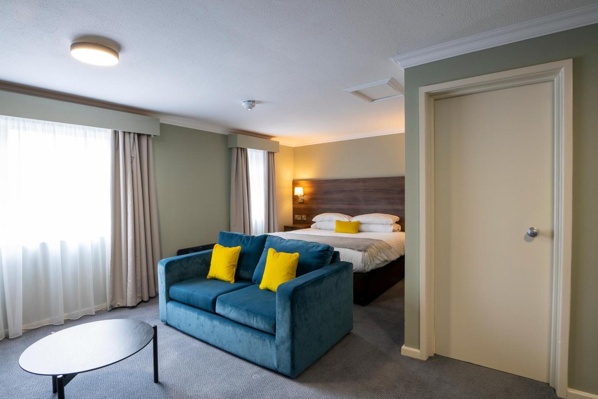 Beaufort Park Hotel Mold Eksteriør billede