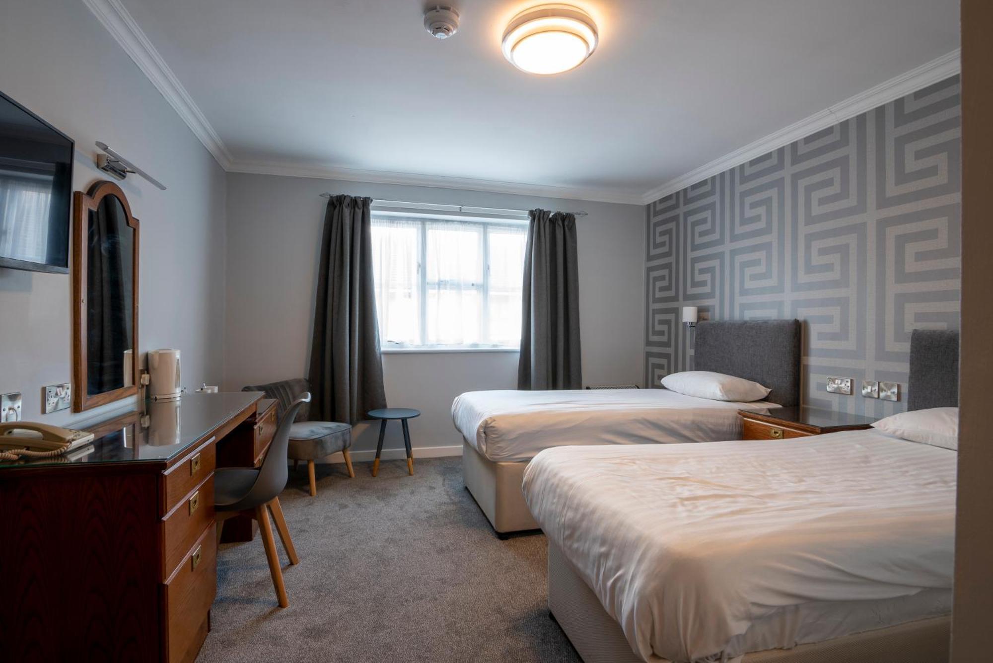 Beaufort Park Hotel Mold Eksteriør billede