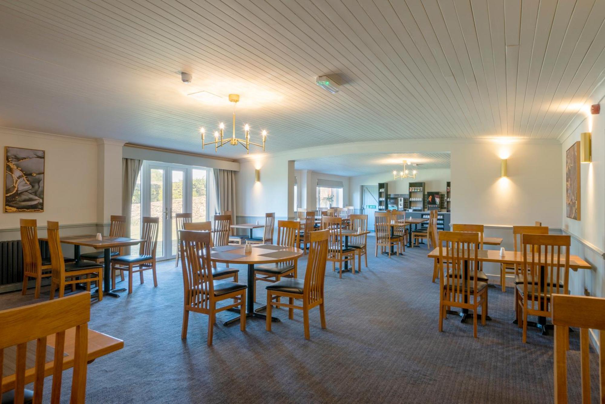 Beaufort Park Hotel Mold Eksteriør billede