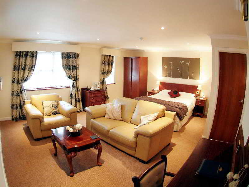 Beaufort Park Hotel Mold Eksteriør billede